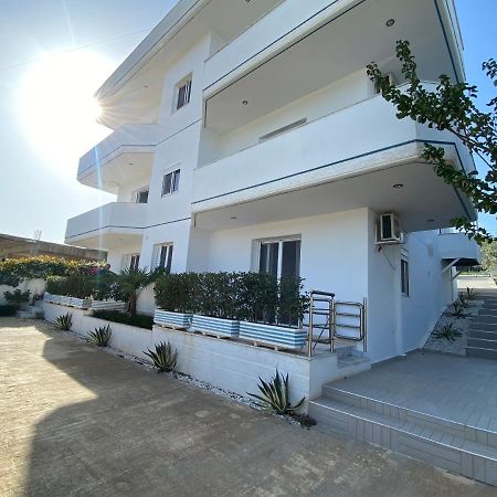 Hotel Vila Ali Ксаміл Екстер'єр фото